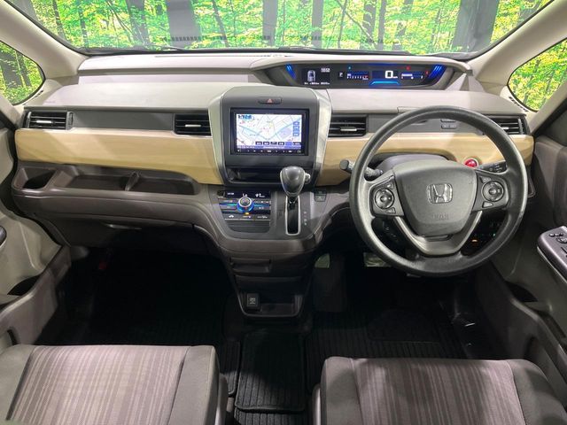 HONDA FREED 2018