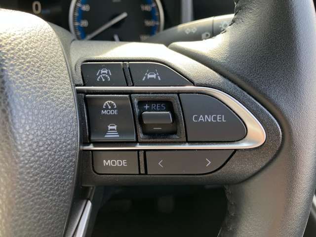 TOYOTA VOXY HYBRID 2023