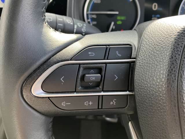 TOYOTA VOXY HYBRID 2023