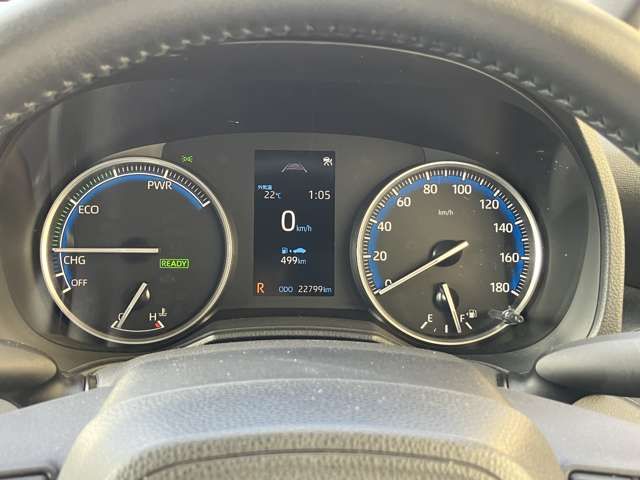 TOYOTA VOXY HYBRID 2023