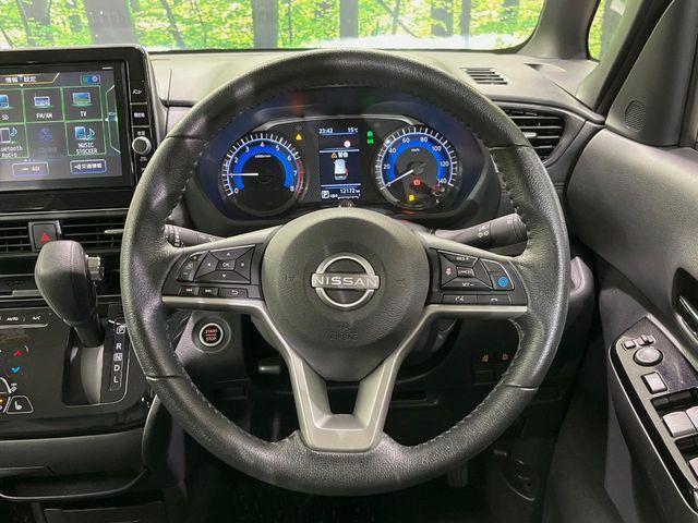 NISSAN ROOX 2024