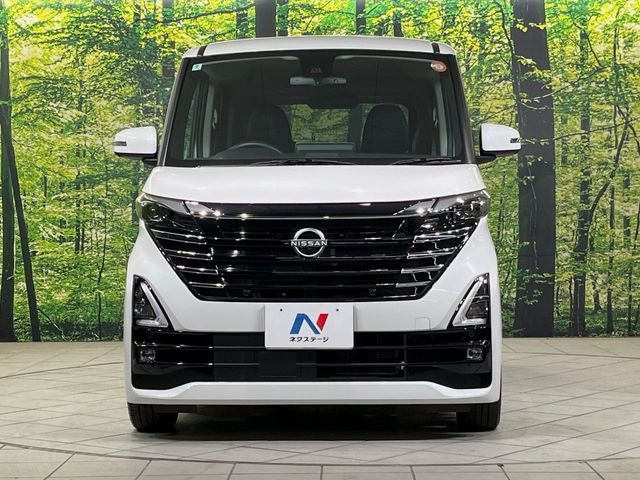 NISSAN ROOX 2024