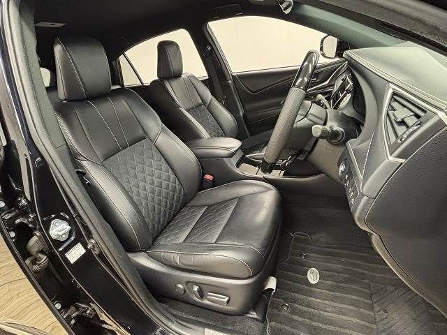 TOYOTA HARRIER 2WD 2017