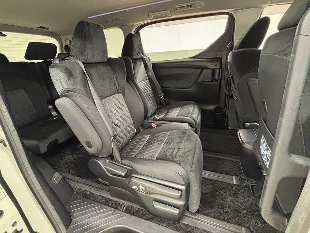 TOYOTA VELLFIRE 2018