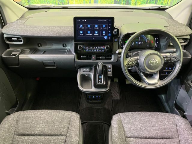 TOYOTA SIENTA HYBRID 2022