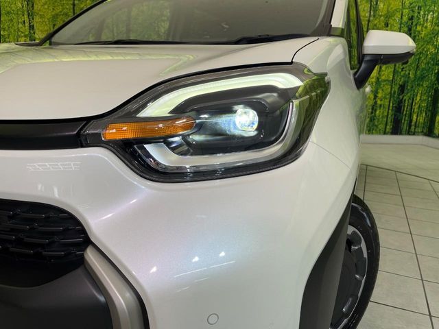 TOYOTA SIENTA HYBRID 2022