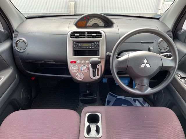 MITSUBISHI TOPPO 2009