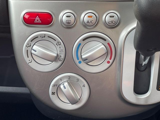 MITSUBISHI TOPPO 2009