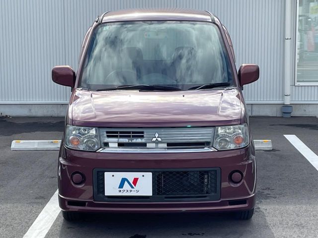 MITSUBISHI TOPPO 2009