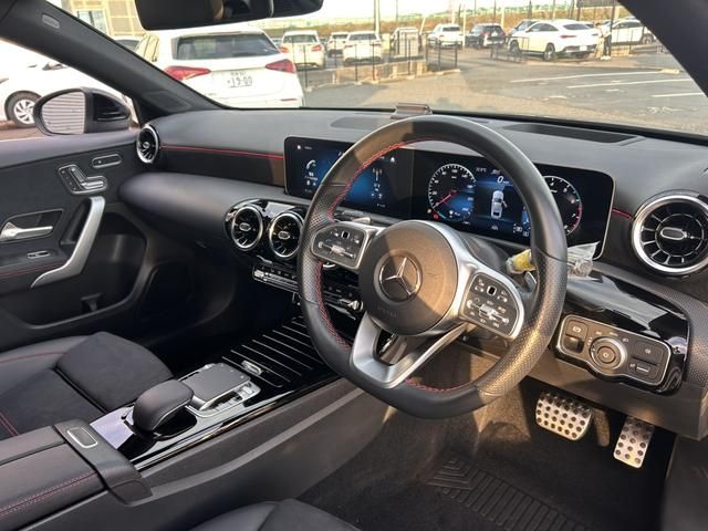 MERCEDES BENZ MERCEDES BENZ A class sedan 2020