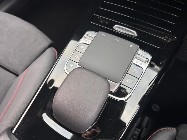 MERCEDES BENZ MERCEDES BENZ A class sedan 2020