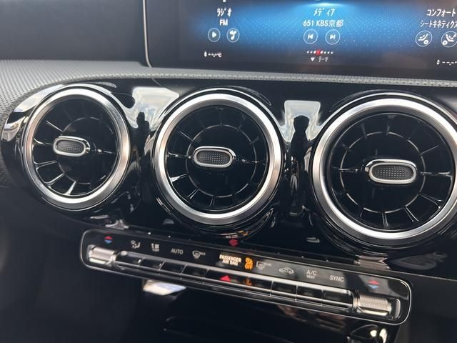 MERCEDES BENZ MERCEDES BENZ A class sedan 2020