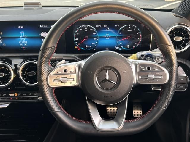 MERCEDES BENZ MERCEDES BENZ A class sedan 2020