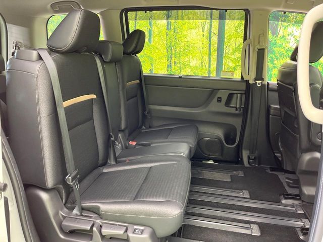 NISSAN SERENA  WG 2023