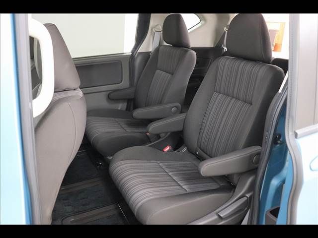 HONDA FREED HYBRID 2019