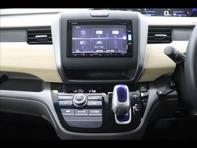 HONDA FREED HYBRID 2019