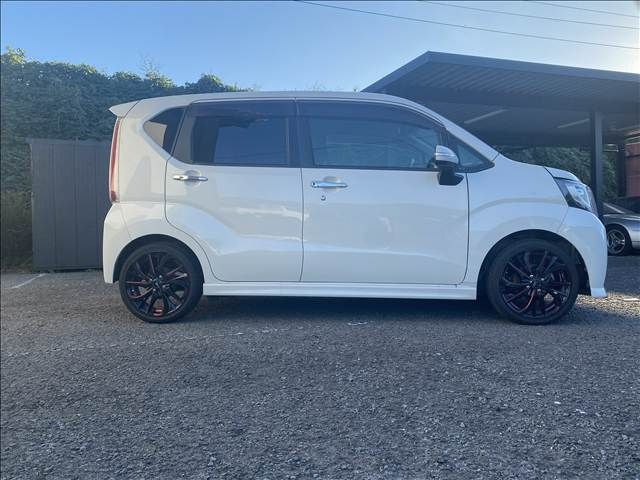 DAIHATSU MOVE CUSTOM 2017