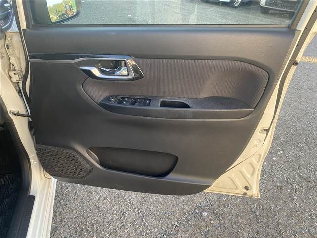 DAIHATSU MOVE CUSTOM 2017