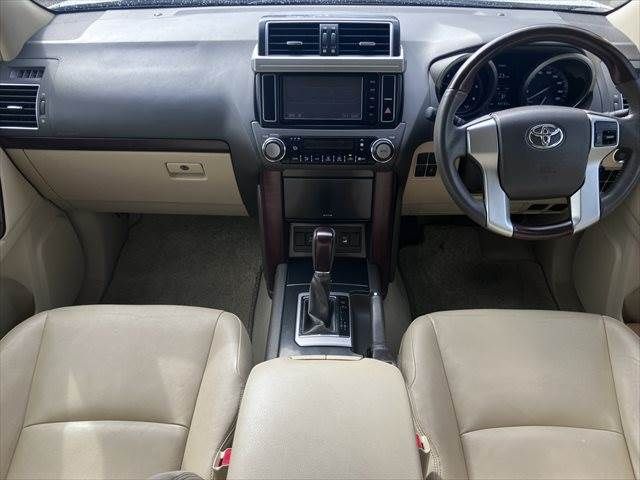 TOYOTA LANDCRUISER PRADO 2015