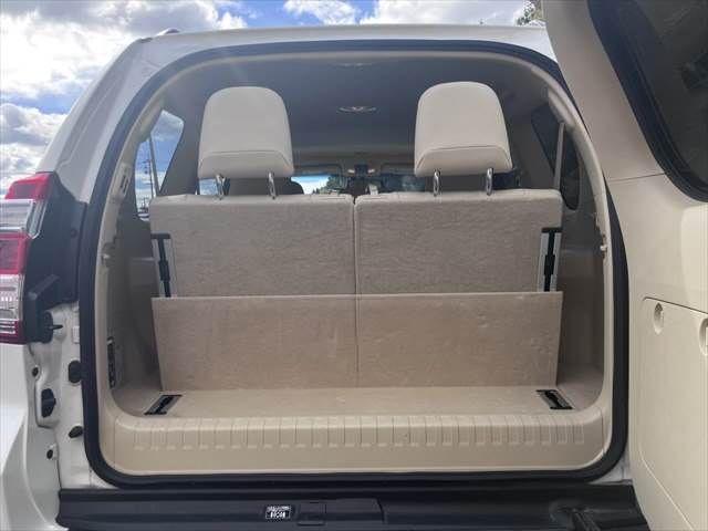 TOYOTA LANDCRUISER PRADO 2015