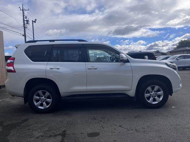 TOYOTA LANDCRUISER PRADO 2015
