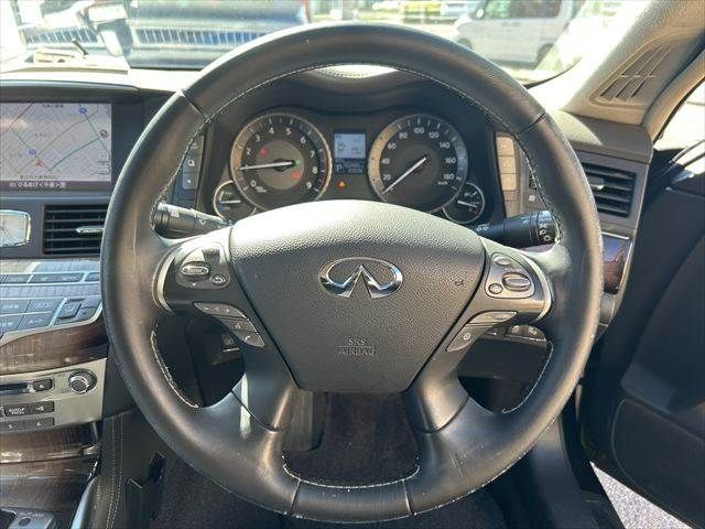 NISSAN FUGA HYBRID 2015