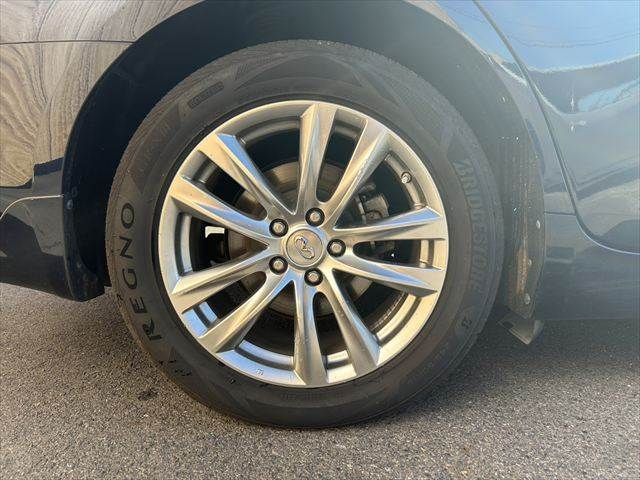 NISSAN FUGA HYBRID 2015