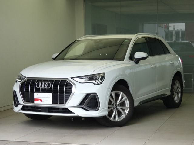 AUDI AUDI Q3 2021
