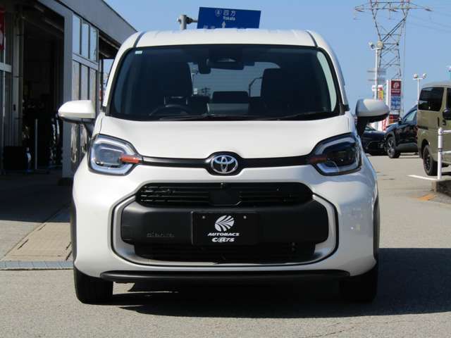TOYOTA SIENTA HYBRID 2022