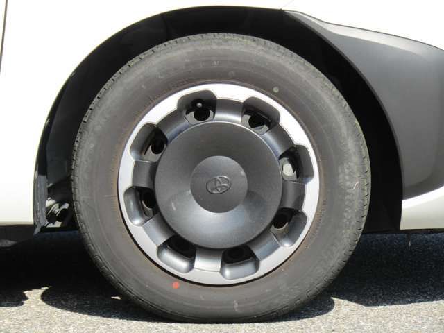 TOYOTA SIENTA HYBRID 2022