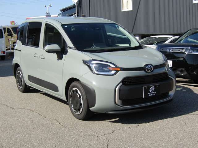 TOYOTA SIENTA HYBRID 2023