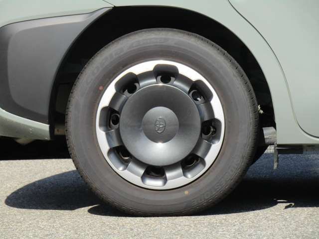 TOYOTA SIENTA HYBRID 2023