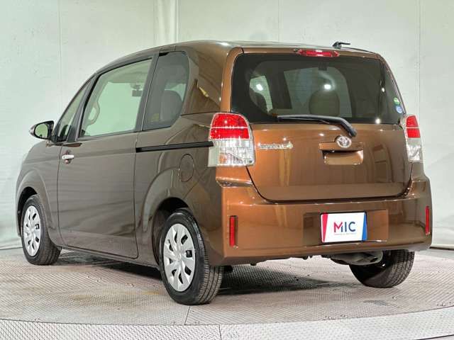 TOYOTA SPADE 2013