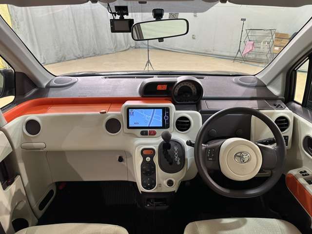 TOYOTA SPADE 2013
