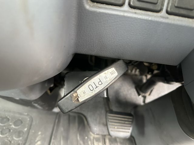 MITSUBISHI CANTER 2005