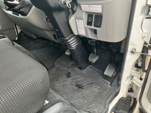 MITSUBISHI CANTER 2018