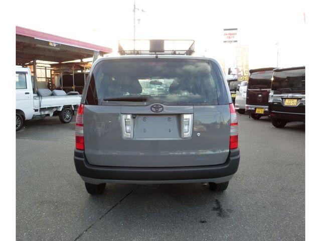 TOYOTA SUCCEED van 2WD 2010