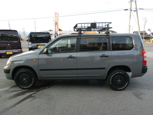TOYOTA SUCCEED van 2WD 2010