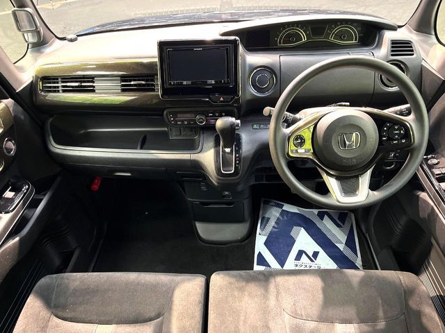 HONDA N BOX CUSTOM 2018