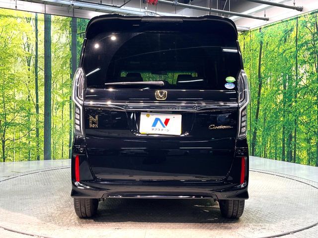 HONDA N BOX CUSTOM 2018