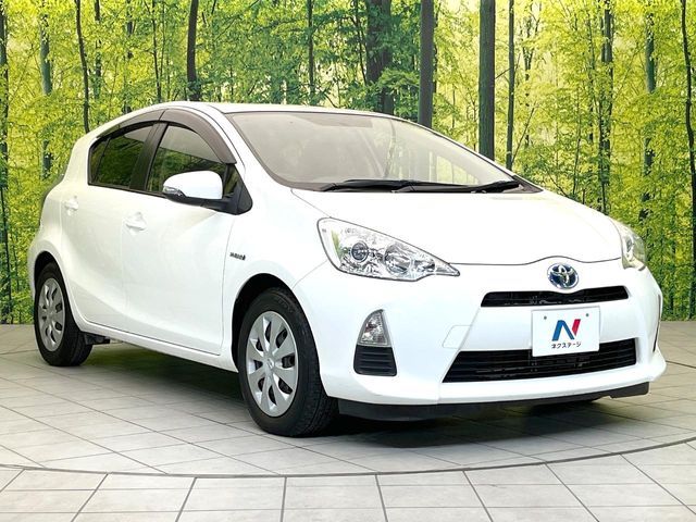 TOYOTA AQUA 2012