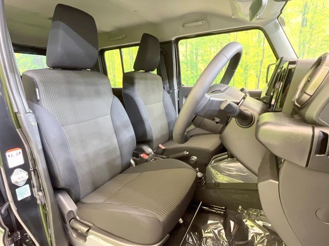 SUZUKI JIMNY NOMADE 2025