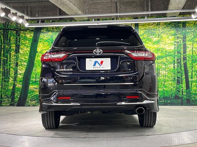 TOYOTA HARRIER 2WD 2017