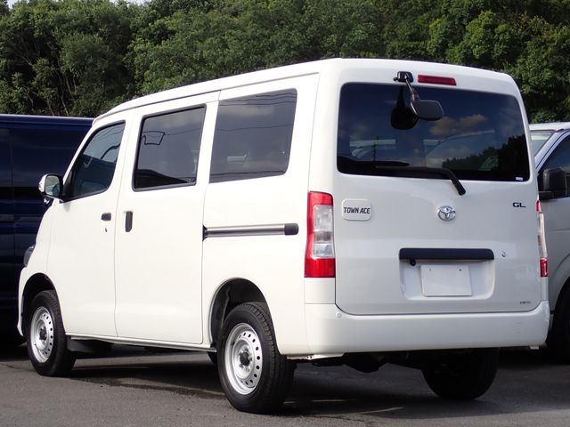 TOYOTA TOWNACE van 2WD 2023