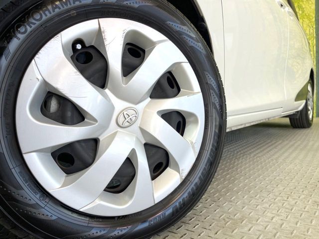 TOYOTA SIENTA HYBRID 2016