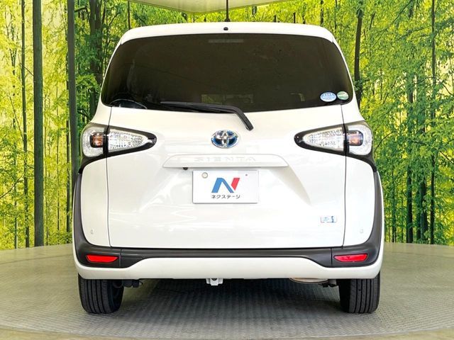 TOYOTA SIENTA HYBRID 2016