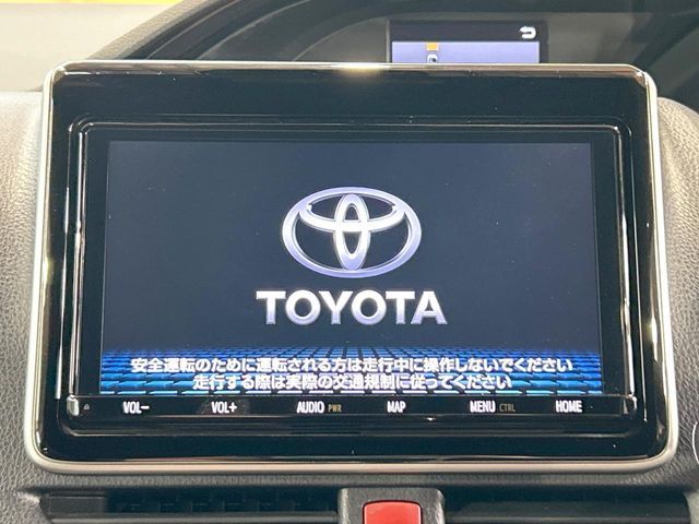 TOYOTA NOAH 2021