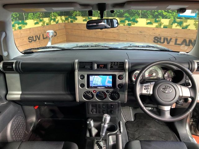 TOYOTA FJ CRUISER 4WD 2011