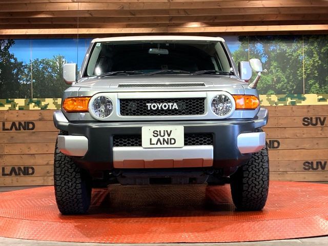 TOYOTA FJ CRUISER 4WD 2011