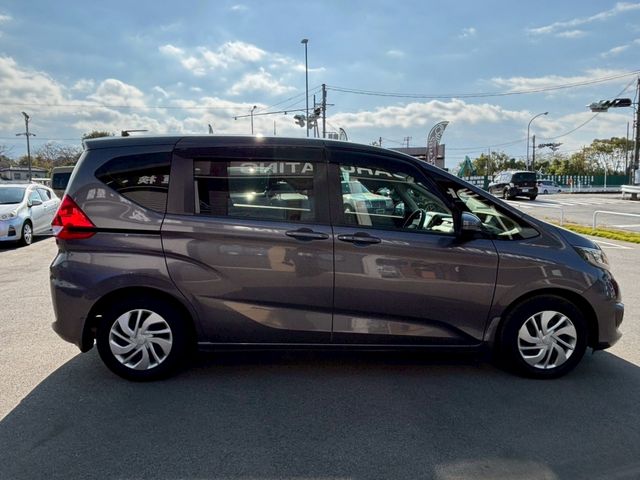 HONDA FREED 2019